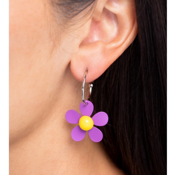 Paparazzi Accessories - Picture 1 of 7